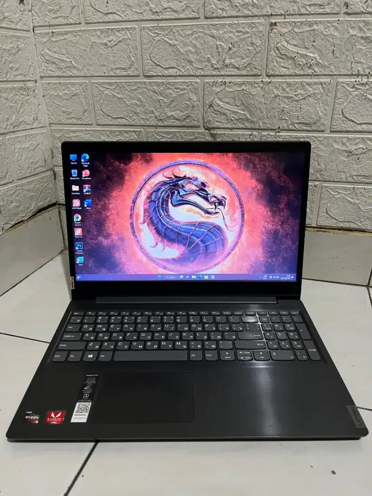 Dijual Lenovo Ideapad S145 - 15API Amd Ryzen 5 ( ram 12/ nvme 256 )