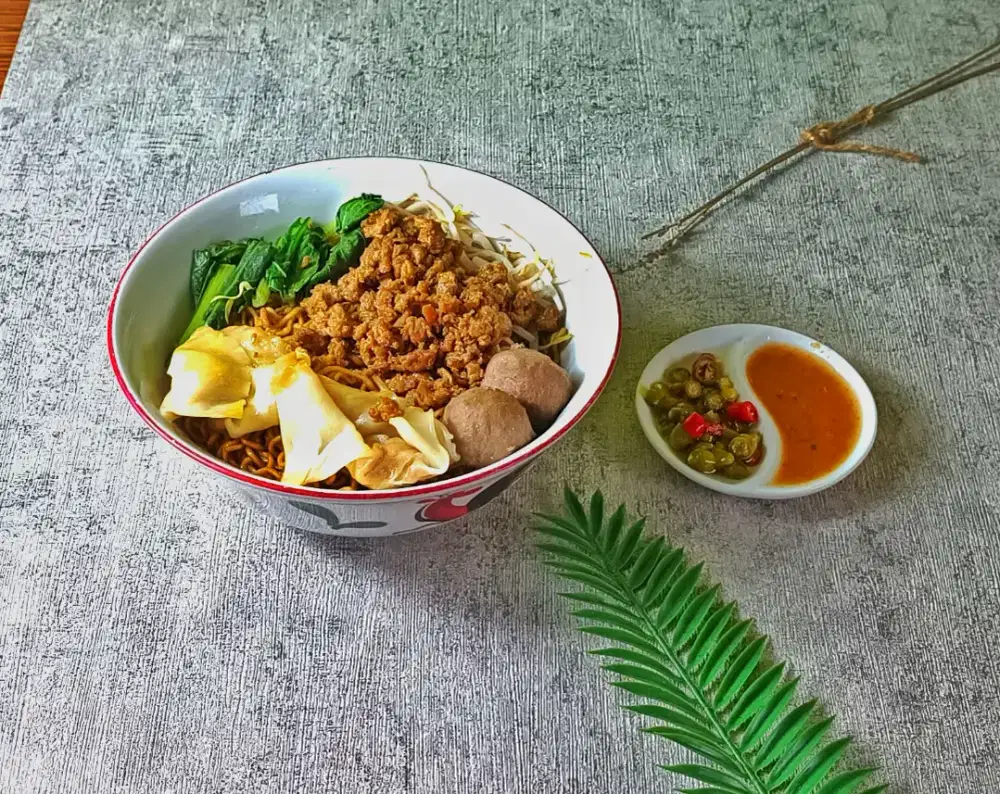 TUKANG MASAK MIE AYAM