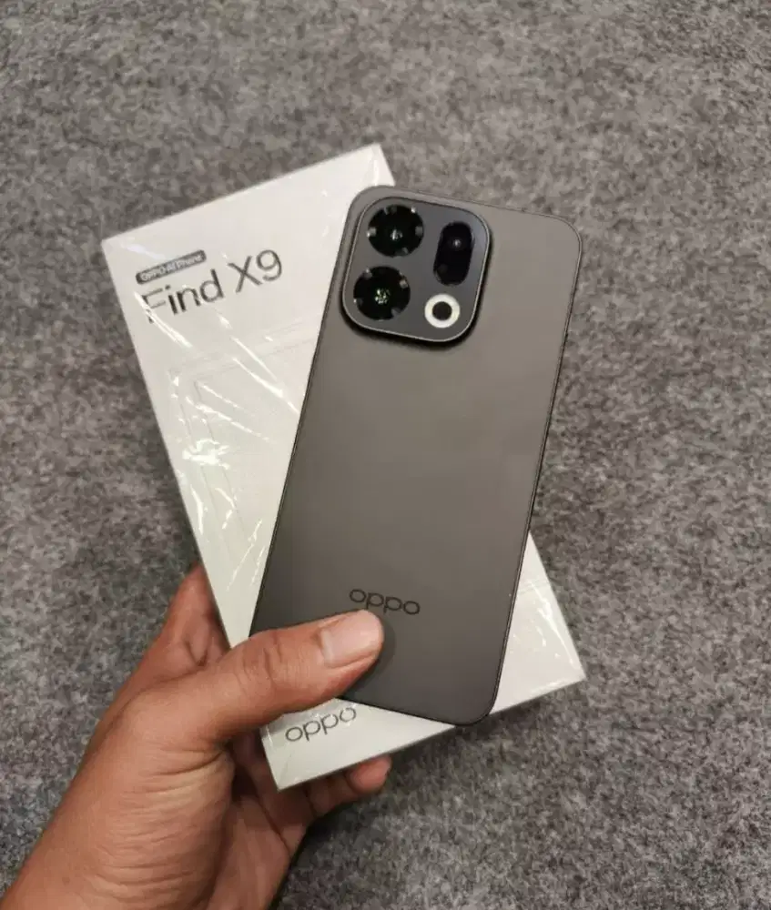 Oppo find X9 12/256gb fullset, garansi on november 2026