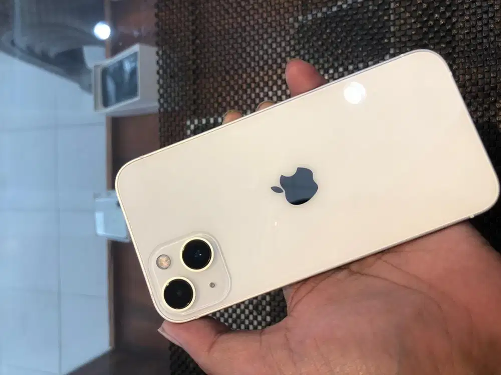 Iphone 13 putih 128 Beacukai Fullset Slimpack