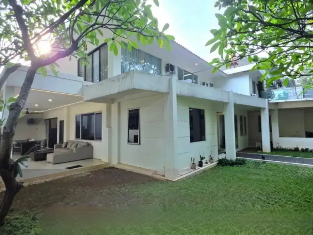 RUMAH HOOK BELAKANG SENAYAN CITY Kebayoran Baru - Jakarta Selatan