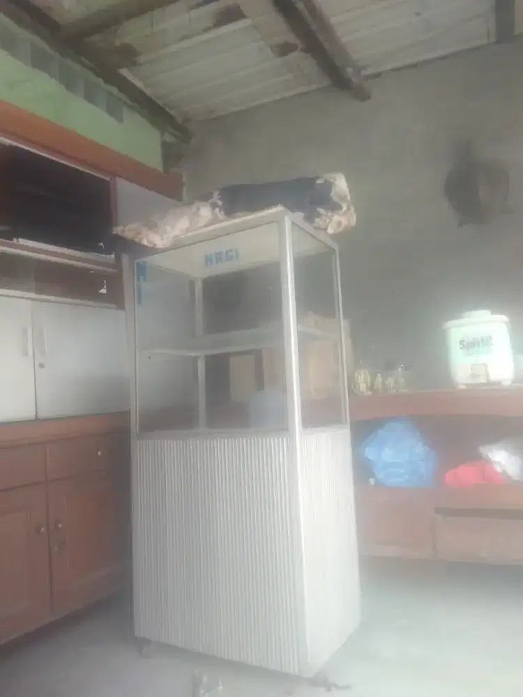 Steling kaca aluminium jualan bisa