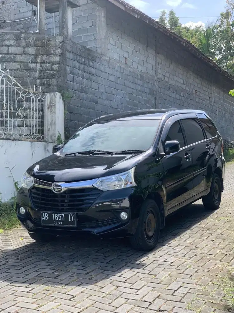 Daihatsu Xenia R 2017 manual mt hitam avanza original low kilometer