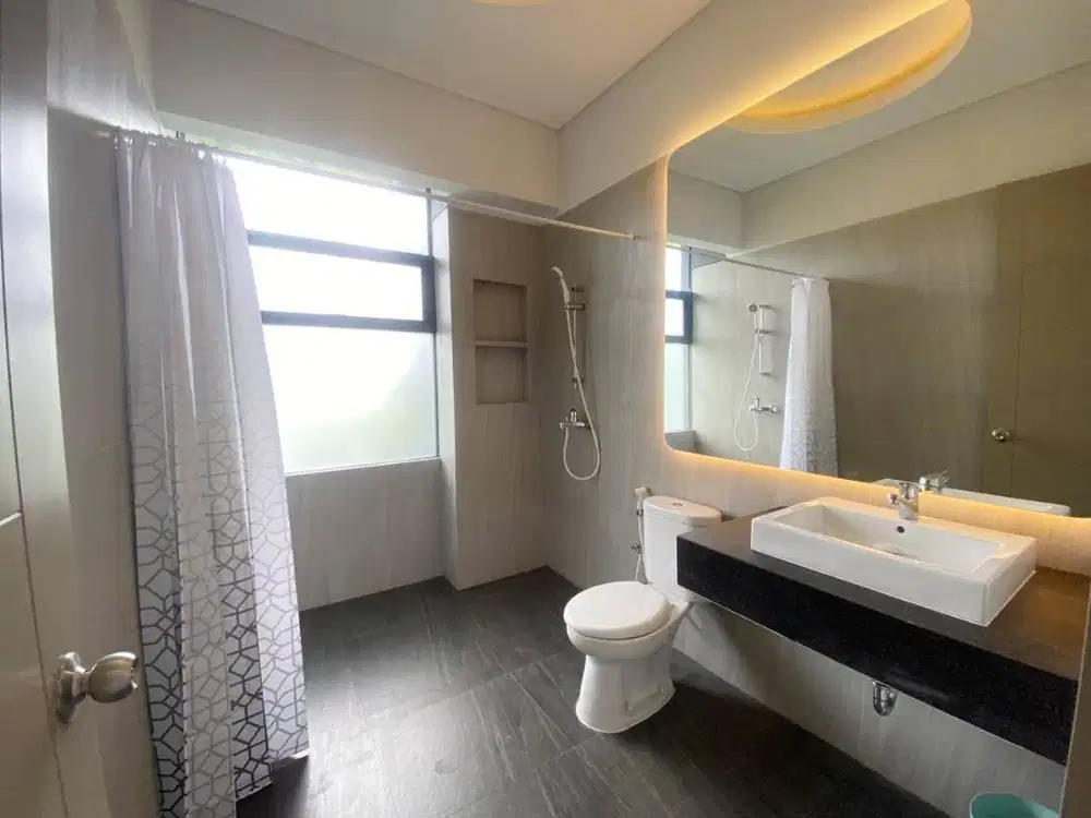 Dijual Rumah di Pakuwon City Bebas Banjir Cluster Aman