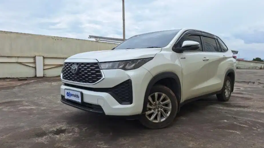 DP RENDAH Toyota Kijang Innova 2.0 Zenix G HV CVT Hybrid-AT 2024 UYE