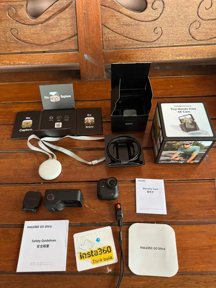 Insta360 GO Ultra Black Edisi Standart