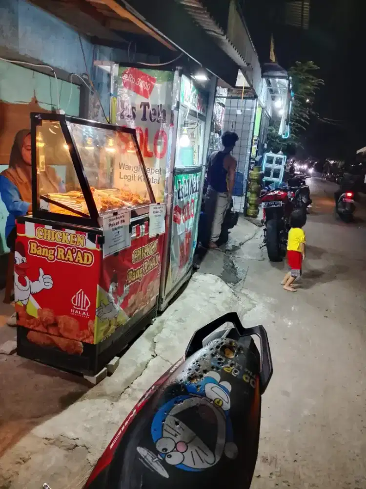 Jual etalase chicken plus meja nya
