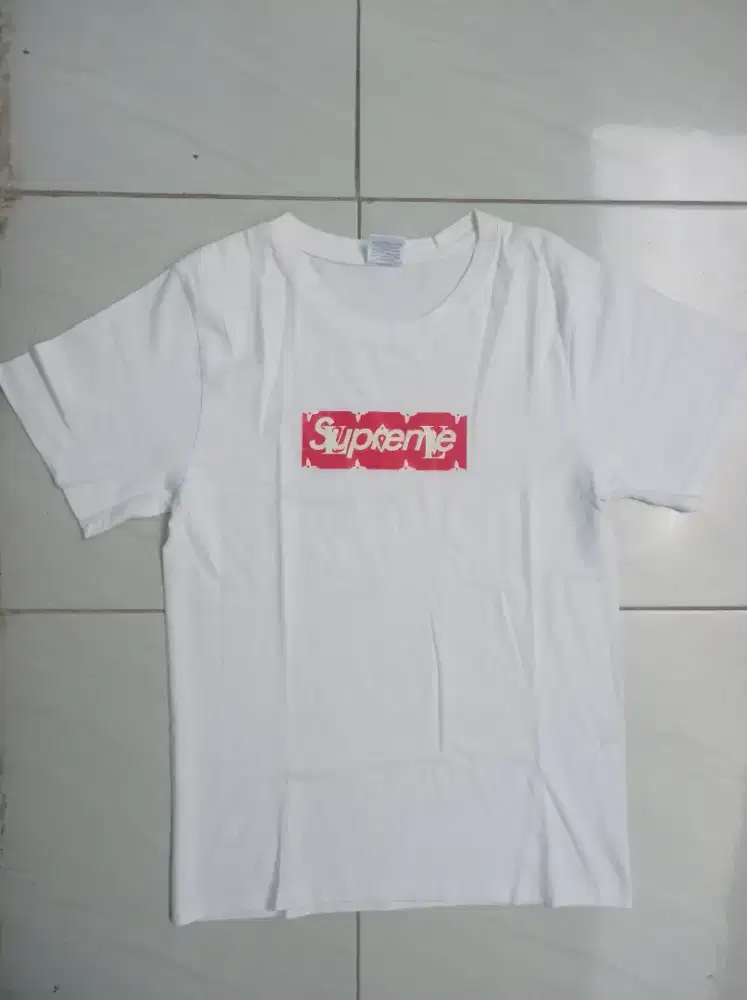 Kaos supreme original made in usa