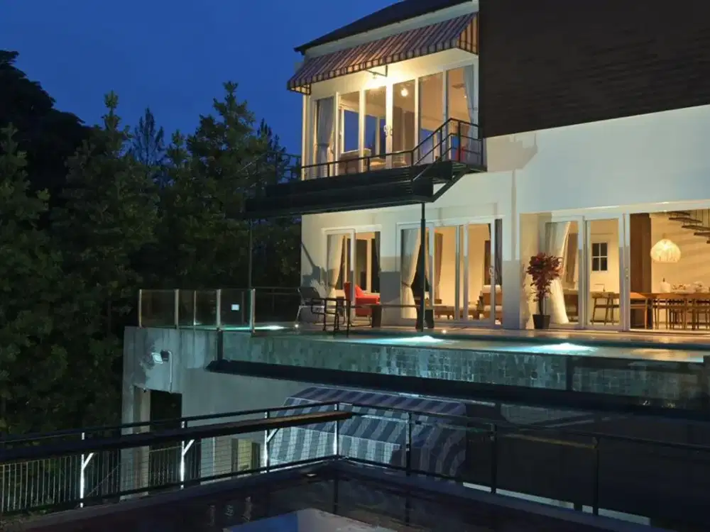 Villa di Lembang DAGO bandung good condition