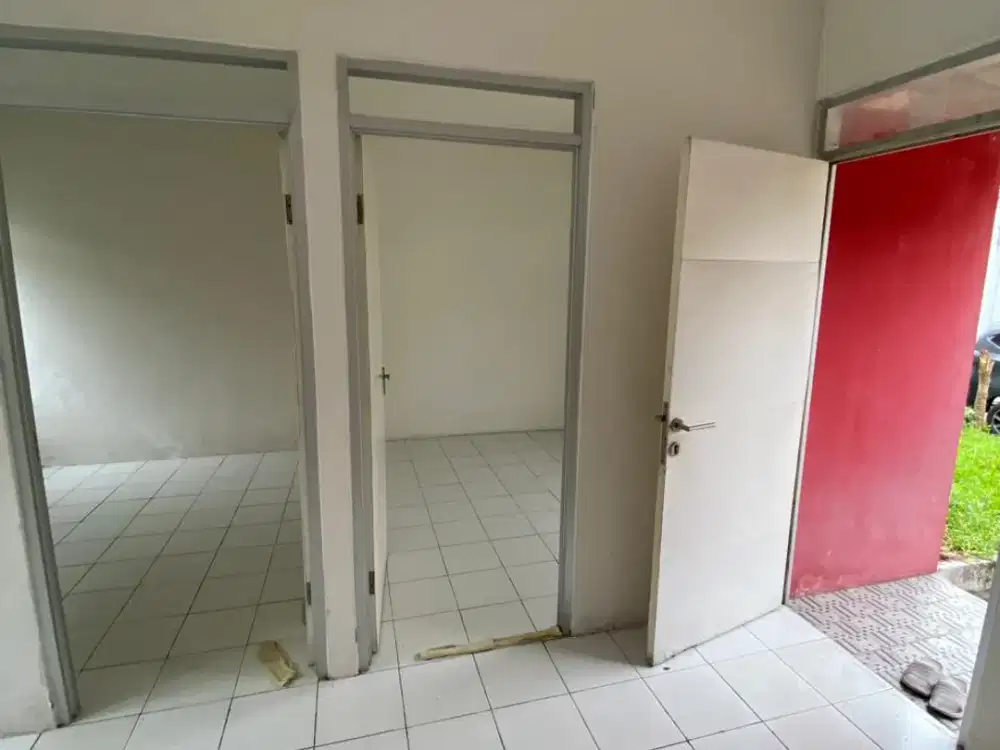 Rumah 1 Lantai 2 Kamar Hadap Utara di Citra Raya