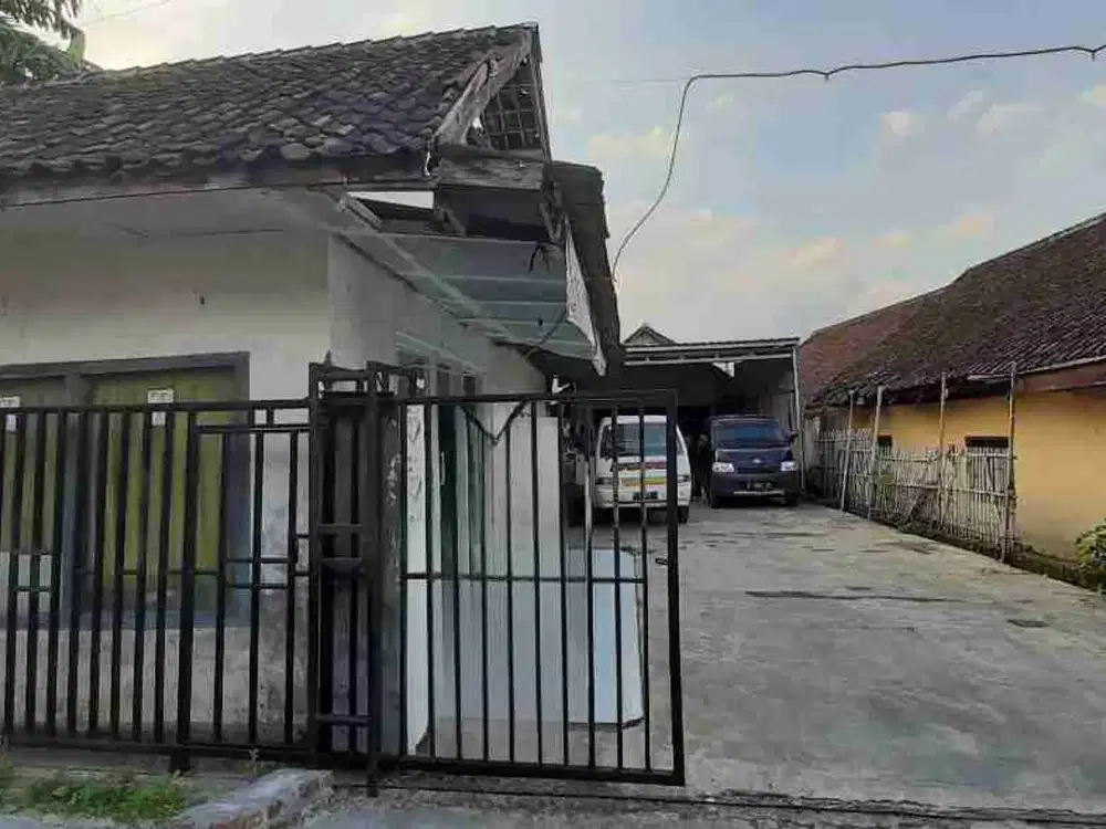 DI JUAL RUMAH 

KEL. : TLEKUNG
KEC. : JUNREJO
KAB  : BATU MALANG