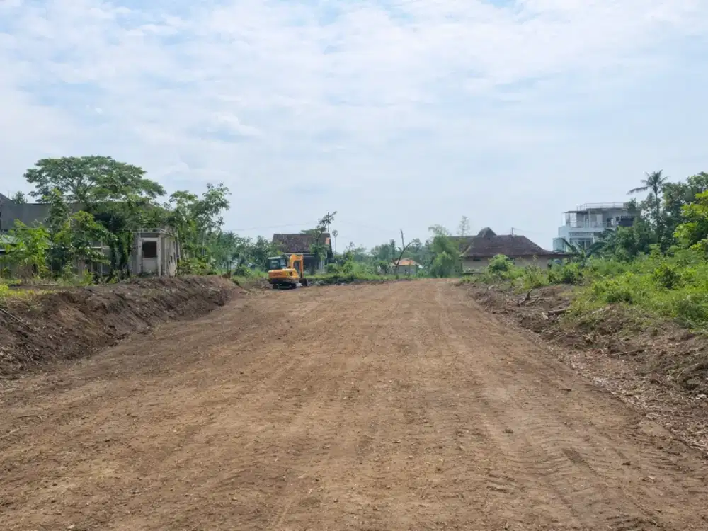 Tanah Dekat Bandara Adisucipto JL. Jogja Solo