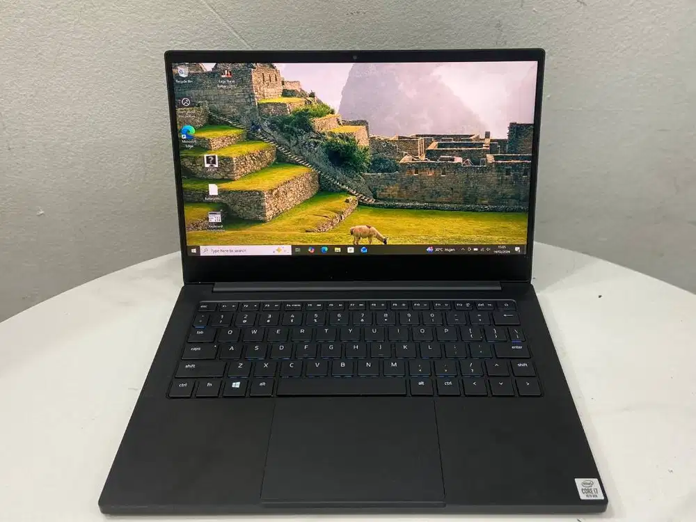 Laptop Razer blade stealth 13inc core i7 gen 10 ram 16gb 512gb vga 4gb