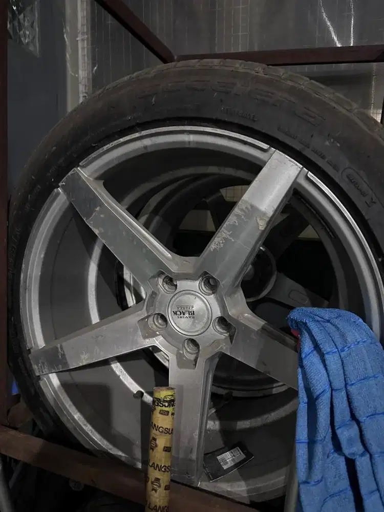 Velg R20 belang kondisi bagus siap pakai jual Bu murah