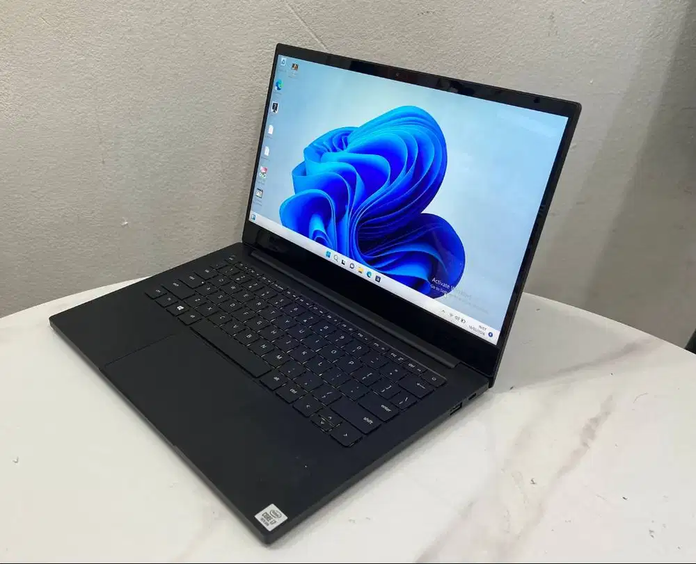 Laptop Razer blade TOUCH 4K 13in core i7 gen 10 ram 16gb 512gb vga 4gb