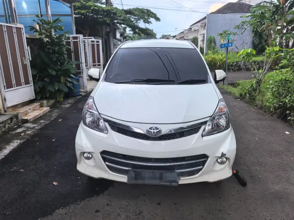 Veloz 1.5 A/T Putih 2012 (Matic) Diler monggo, nego sampai jadi
