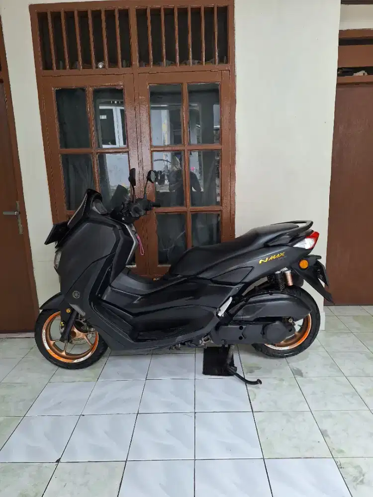 Nmax new tahun 2022 like new