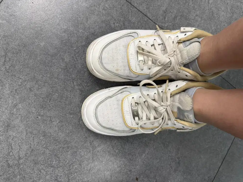 Sepatu Air Force 1 Shadow