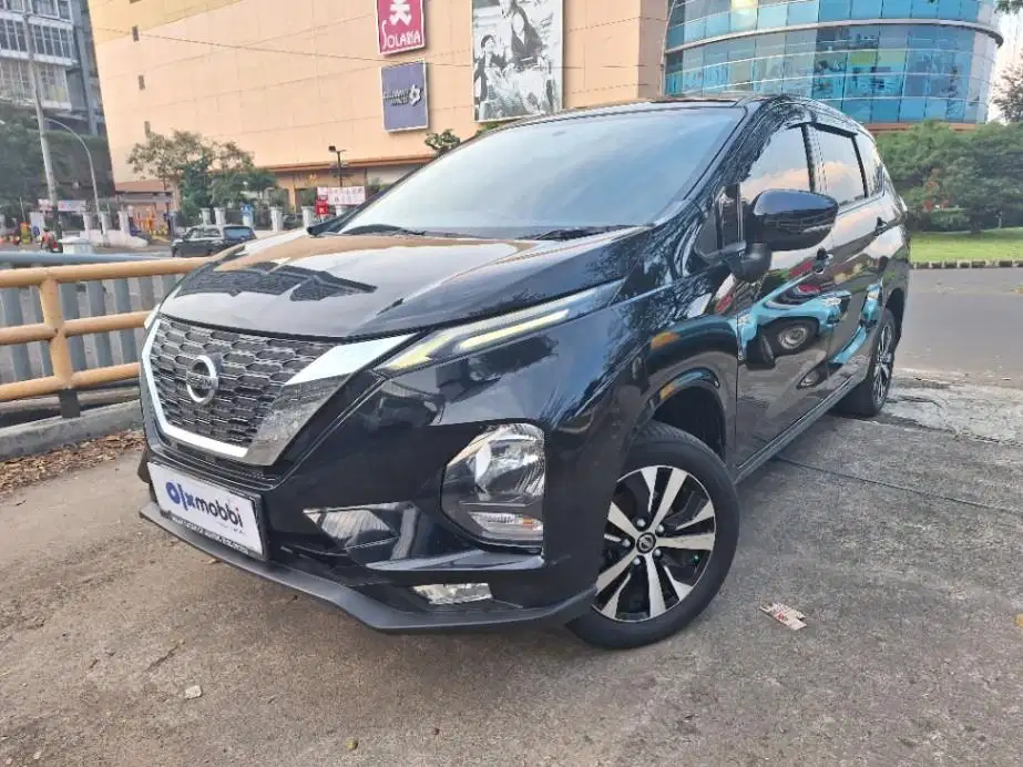 DP MURAH Nissan Livina 1.5 VE Bensin-AT 2019 Hitam CFFPB