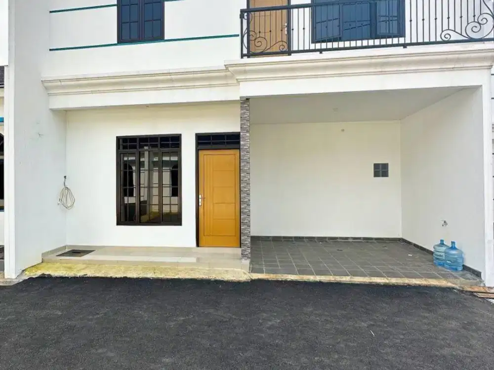 Rumah Siap Huni Ciracas Jakarta Timur Strategis Lingkungan Nyaman Aman