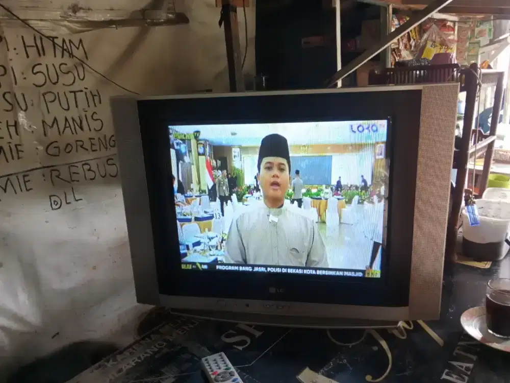 Jual tv 21in slim LG layar dtar plat harga 330 nego siap antar