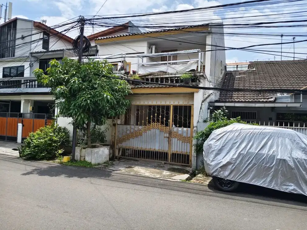 Rumah Pondok Kelapa : 2 Lantai, LT 105 m2, Bagus, Jual Cepat Murah