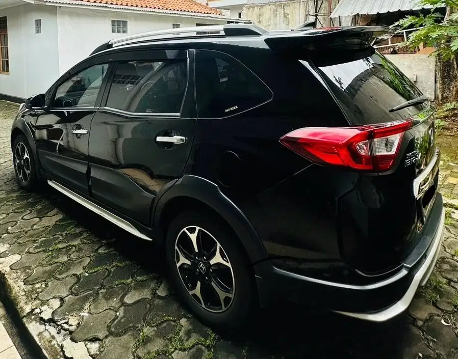 Honda BR-V Prestige 2018 AT Hitam, Siap Pakai!
