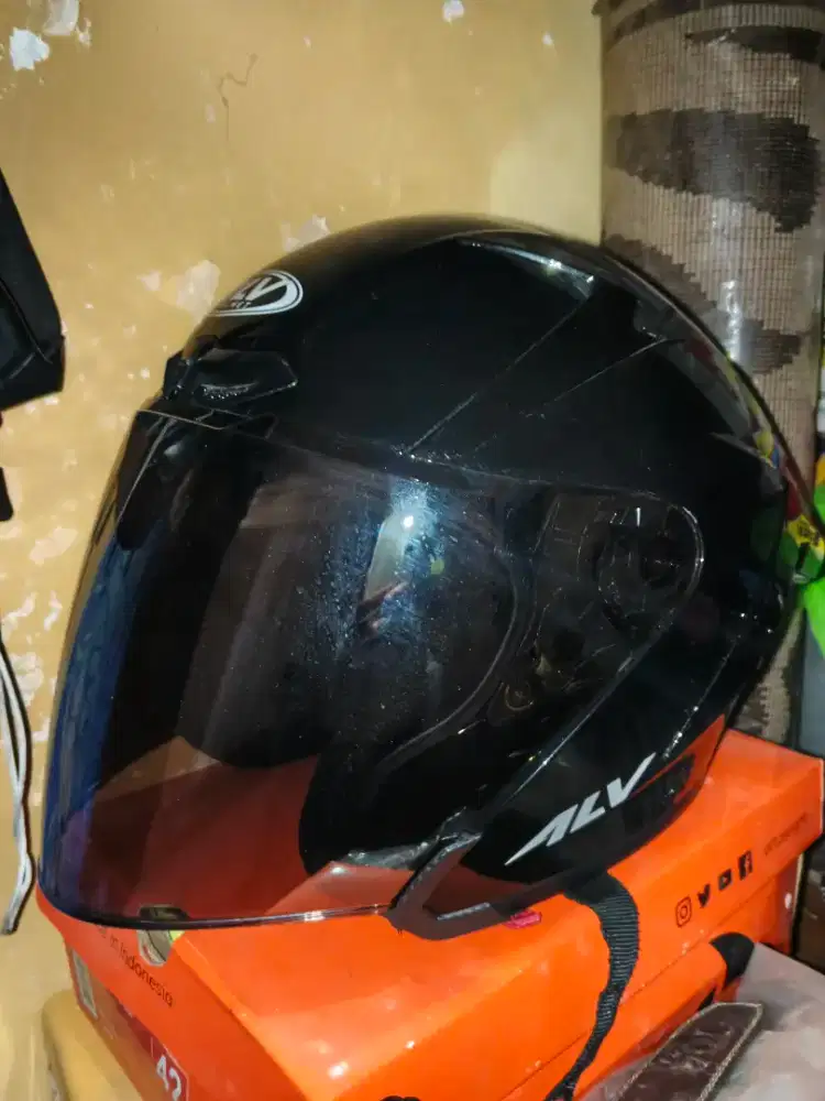 Alv ultron pro hitam