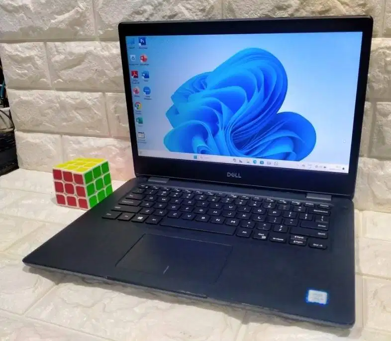Laptop Dell Latitude 3400 CORE I5 GEN8 8GB/256GB 14 *RRT