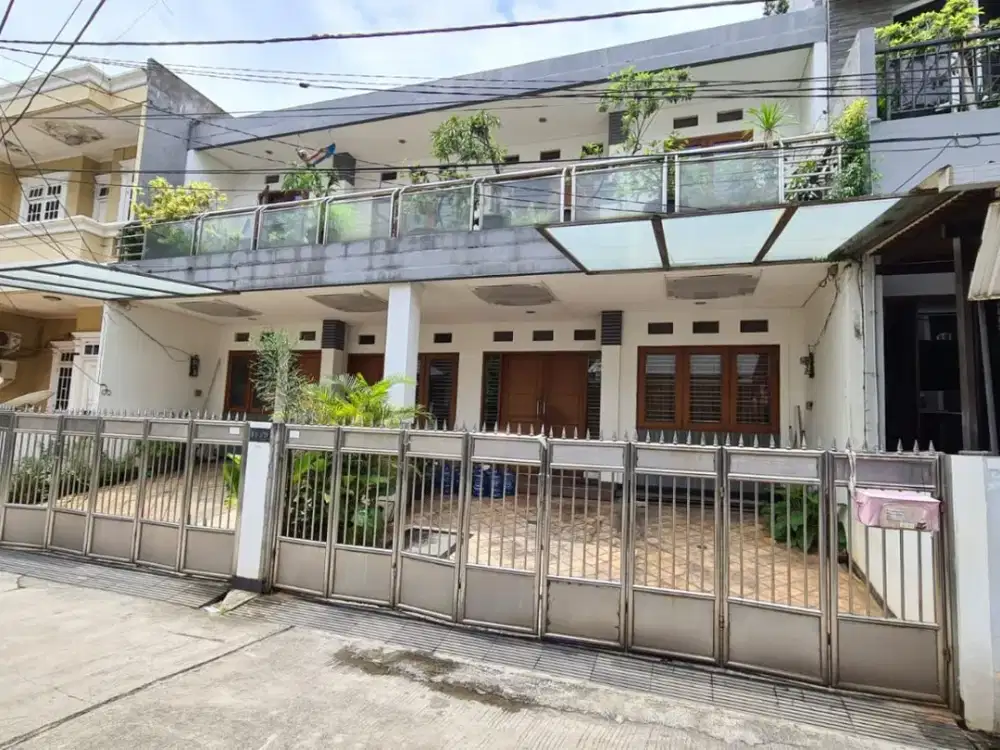 Dijual Rumah Gandeng di Gading elok, Jakarta Utara