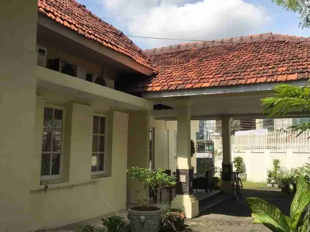 Rumah Antik di Menteng Jakarta Pusat