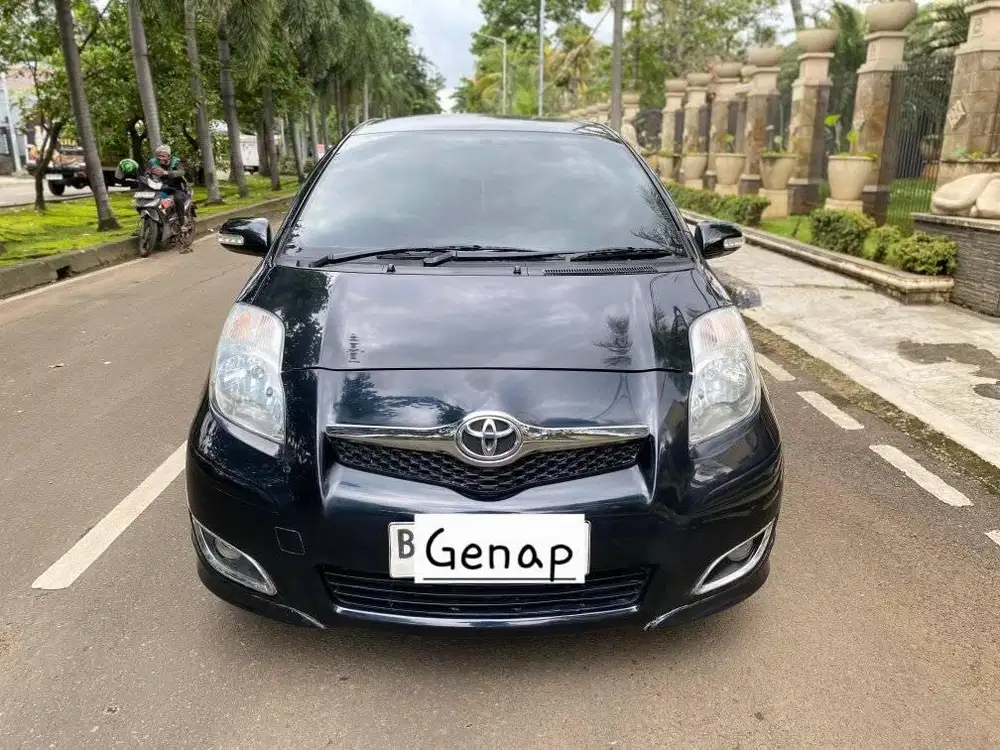 Yaris E 2010 Manual HITAM Promo DP7JT