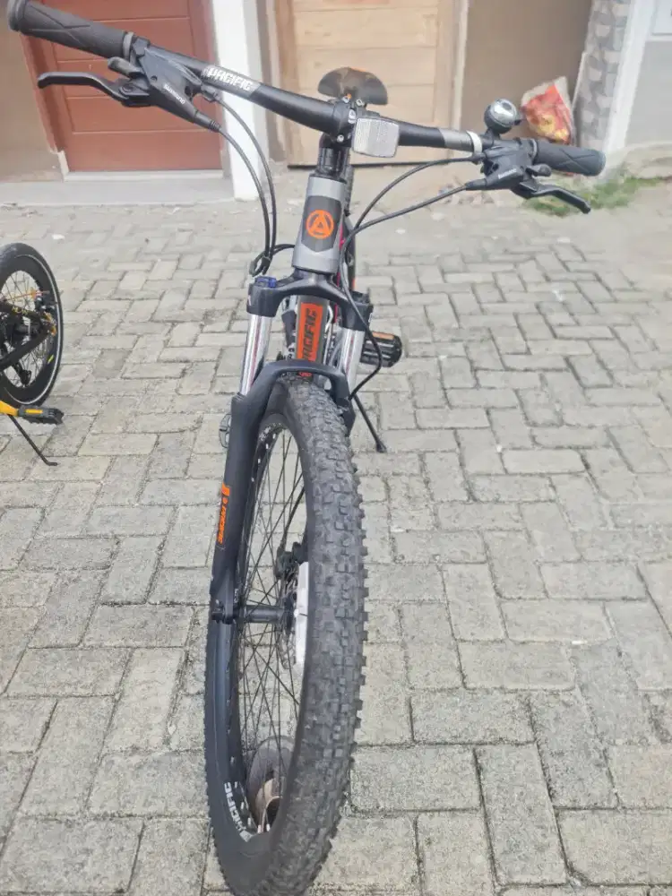 JUAL CEPAT  Sepeda Gunung TRANZLINE X8