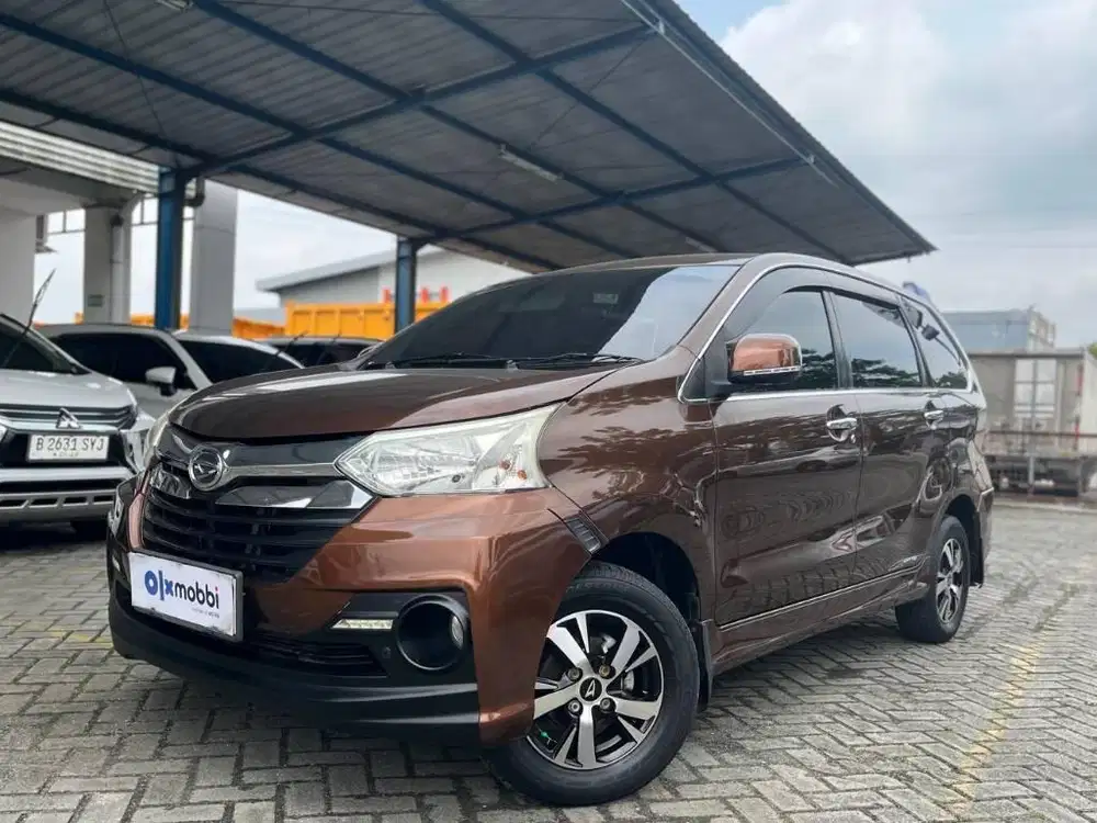 DAIHATSU XENIA 1.3 R BENSIN-AT 2015 - UYQ