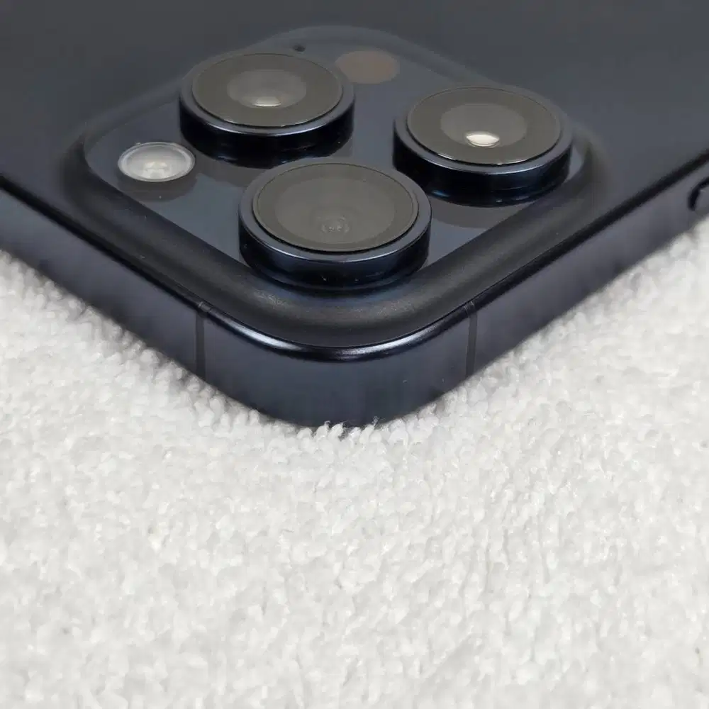 iPhone 15 Pro Max 256GB garansi iBox Blue Titanium