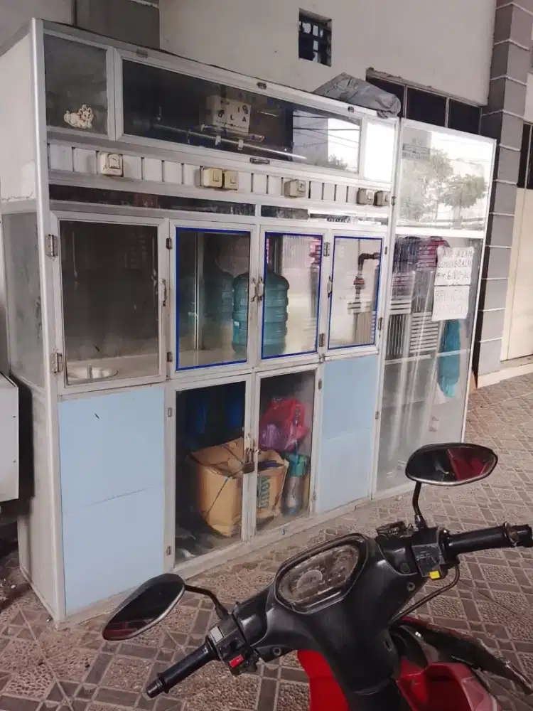 Isi ulang air mineral