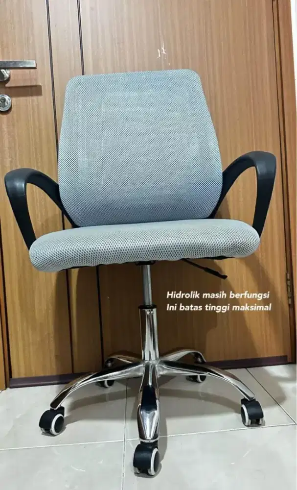 Kursi kerja\ Kursi kantor