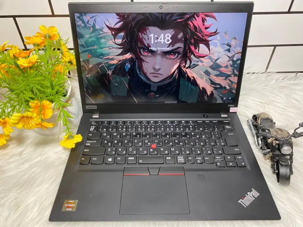 Laptop Lenovo ThinkPad T495s Ryzeen 7 Pro RAM 16GB SSD 512GB VGA 2GB