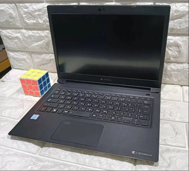 Laptop Toshiba Dynabook S73 CORE I5 GEN8 RAM 8GB 13 *RRT