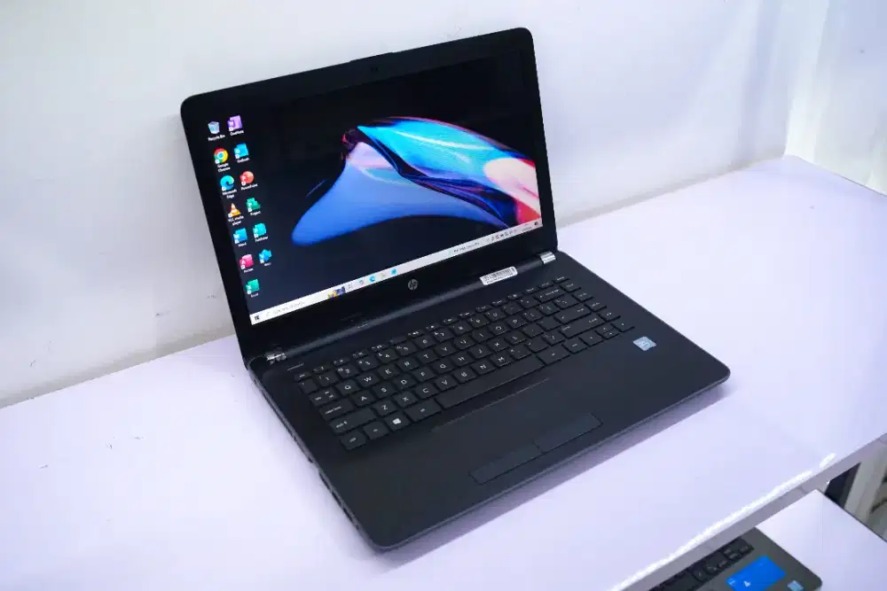 HP 14s CF013TU.CORE i3-6006U.RAM4GB.SSD128GB.1TB.14in