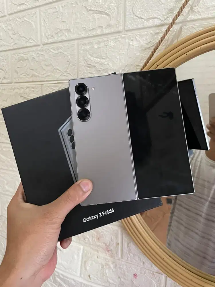 MURAH SAMSUNG Z FOLD 6 12/512GB SILVER SHADOW RESMI SEIN (-bercak)