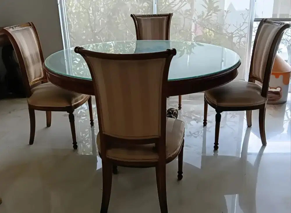 (Nego)Dijual Murah Set Meja Makan DaVinci