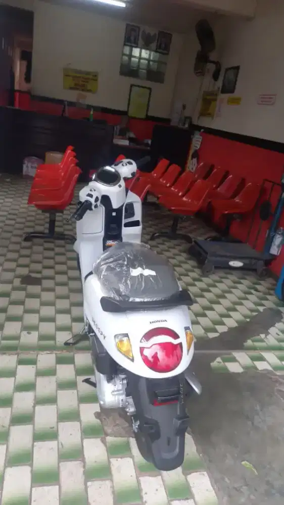 Di jual Motor Honda Scoopy