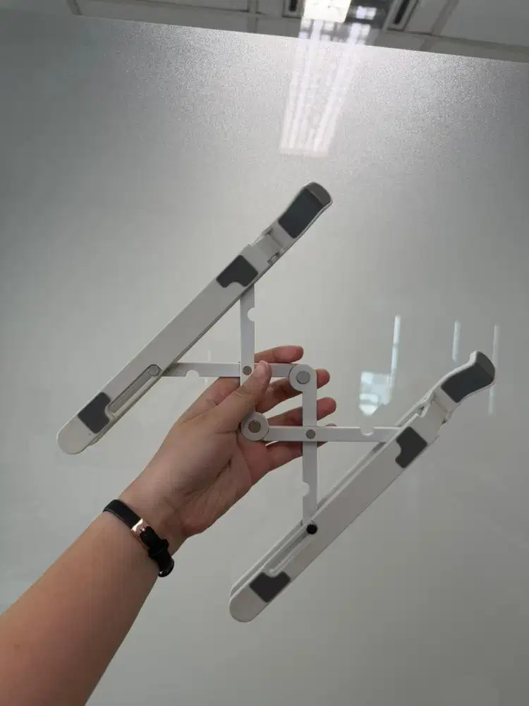 Tatakan Laptop Kerja