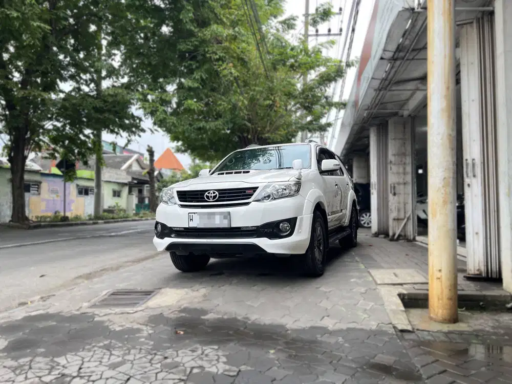 Toyota Fortuner 2.5 G VNT TRD Diesel AT Matic 2015