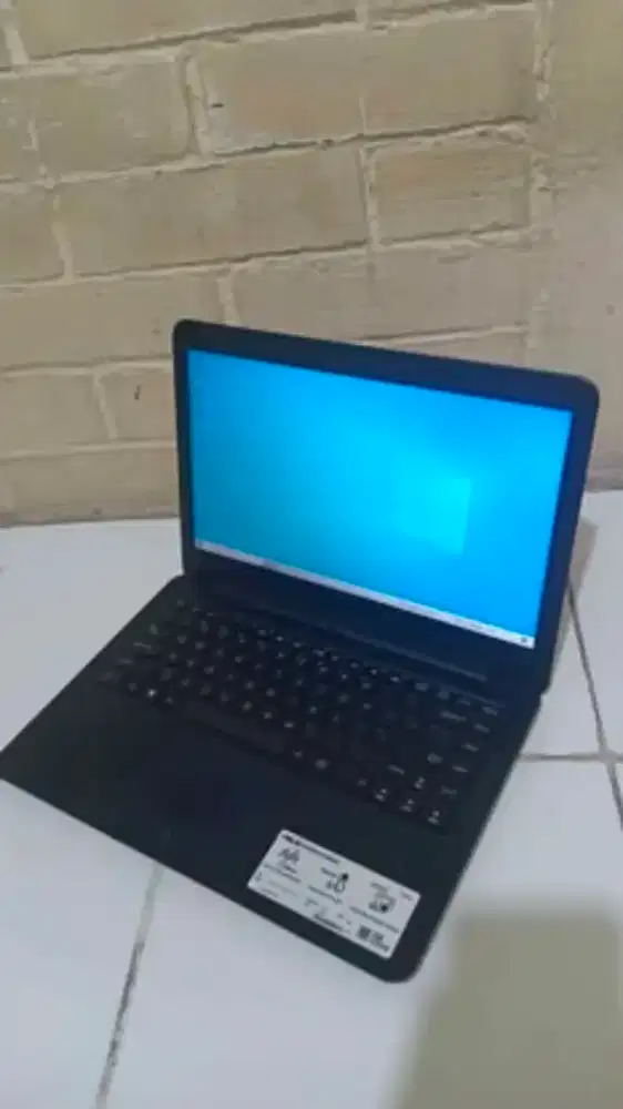 Asus Vivobook E402Y slim