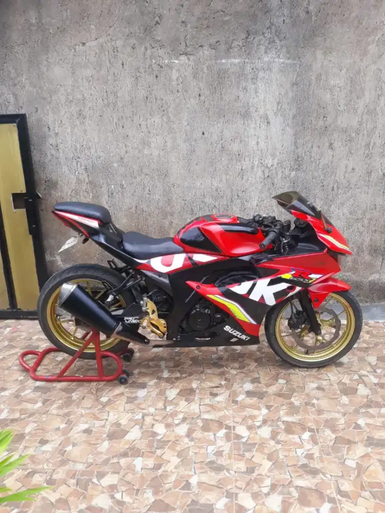 Suzuki Gsx 150r 2017.Stnk hilang.srt BPkb ada.pjk 2024.plat AD 2027
