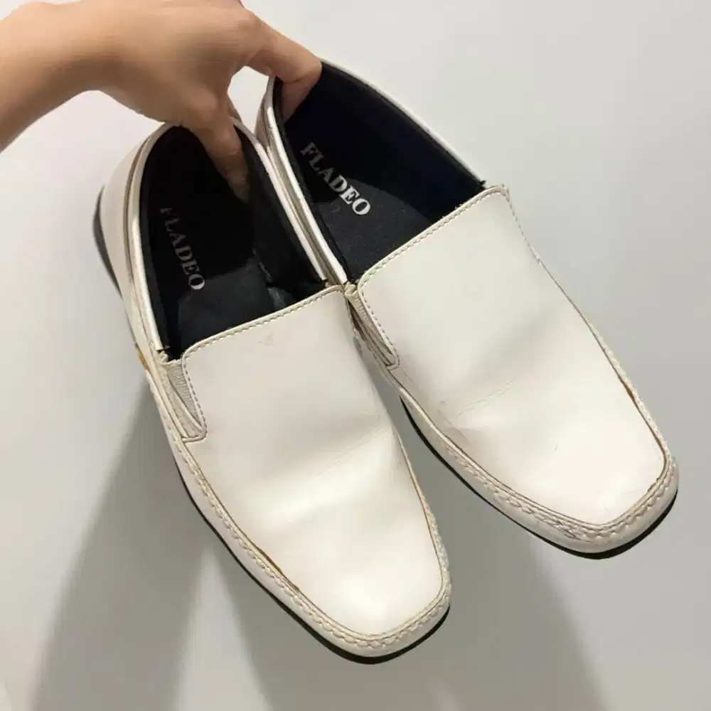 Sepatu Pantofel Fladeo