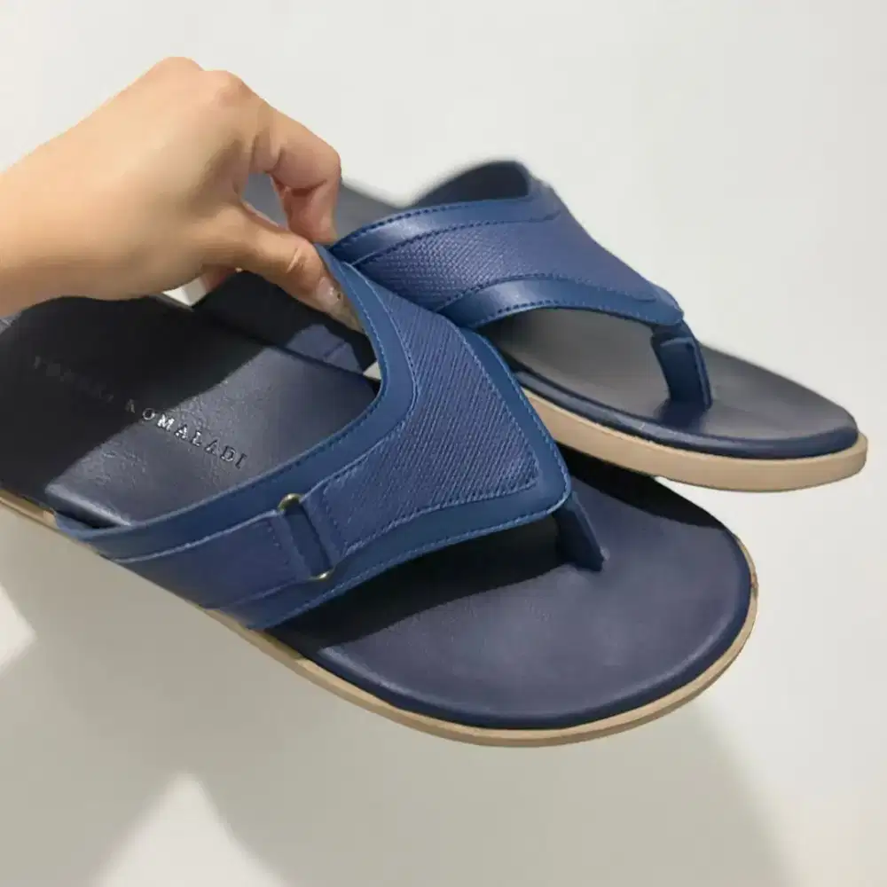 Sandal Yongki Komaladi