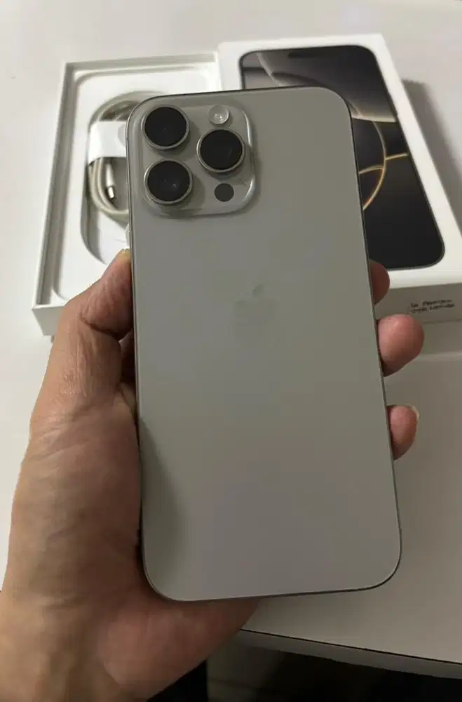 Iphone 16 Pro Max 256gb Masih GARANSI Resmi Ibox